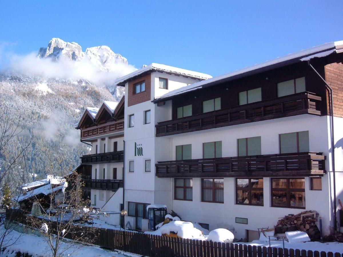 Hotel Miramonti ヴィーゴ・ディ・ファッサ エクステリア 写真