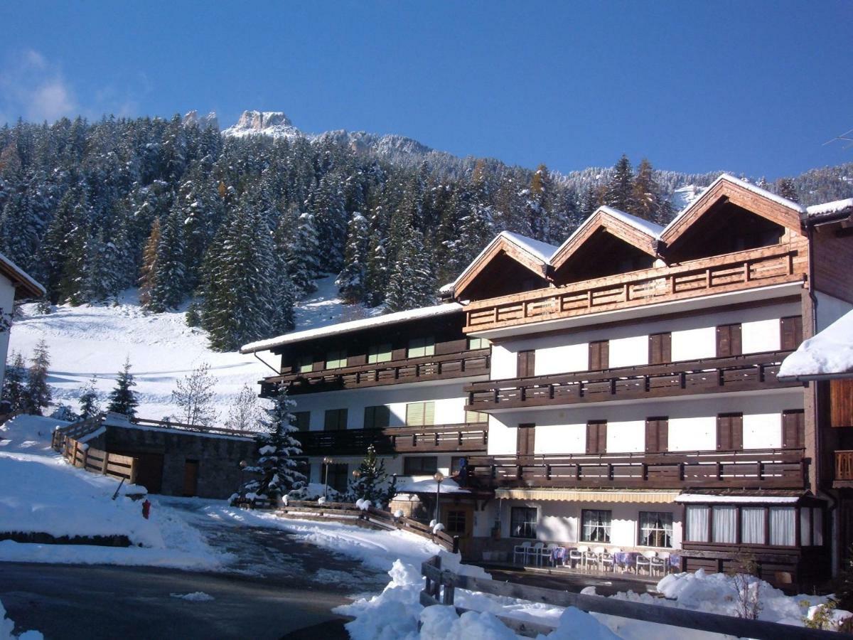 Hotel Miramonti ヴィーゴ・ディ・ファッサ エクステリア 写真